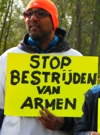 Stop bestrijden van de armen.