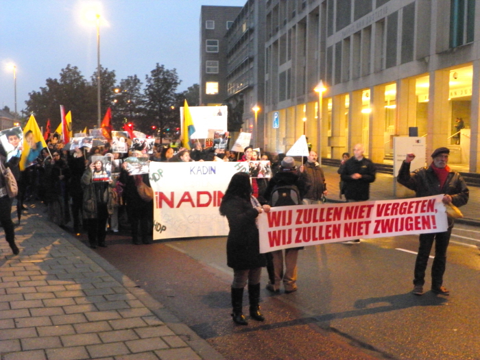 Vooraan de demonstratie.