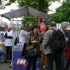 Uitgebreide gesprekken.