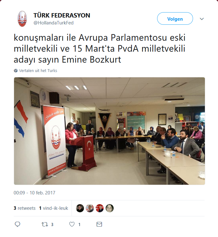 PvdA-er Emine Bozkurt bij de Grijze Wolven. (Ook Aydın Peksert, ex-NIDA en momenteel DENK, was aanwezig, vooraan in de blauwe trui.)