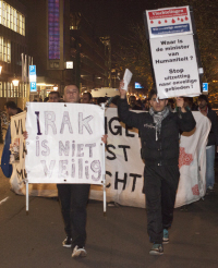 Bij een eerdere demonstratie van de vluchtelingen in Den Haag.