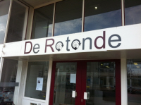 Ingang van De Rotonde.