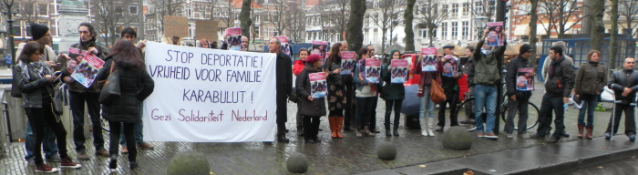 Het protest voor de Tweede Kamer.