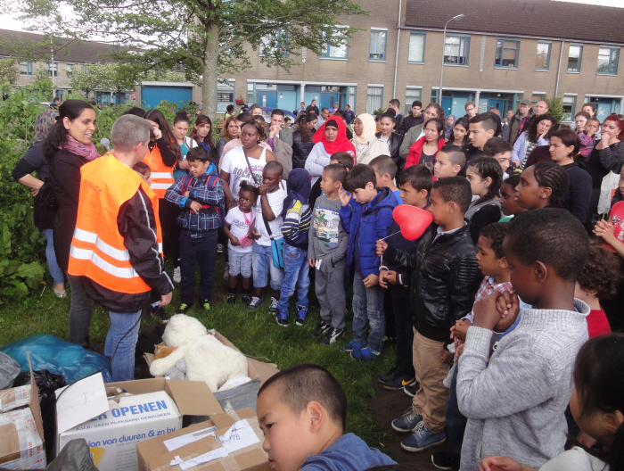 Na afloop van de demonstratie kregen alle kinderen een knuffel mee.