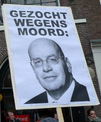 Actiebord bij het protest.