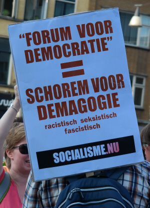 Gisteren in Utrecht: actiebord tegen Schorem voor Demagogie.