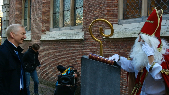 De ontmoeting van Strijk met Sinterklaas.