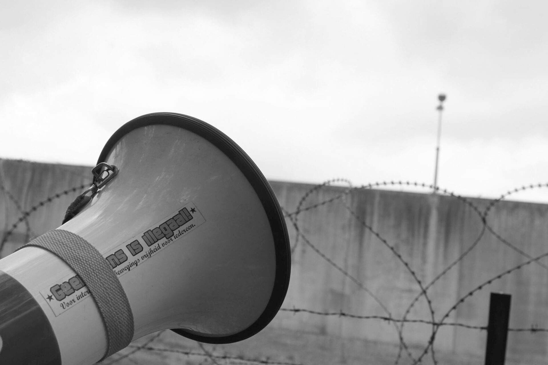 Een misdrijf en een voorbode | Doorbraak.eu